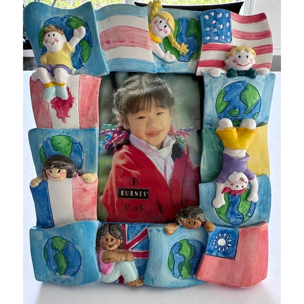 NEW Burnes of Boston Kids Frame 3.5x5 Multi World Flags 90s Schoolhouse
